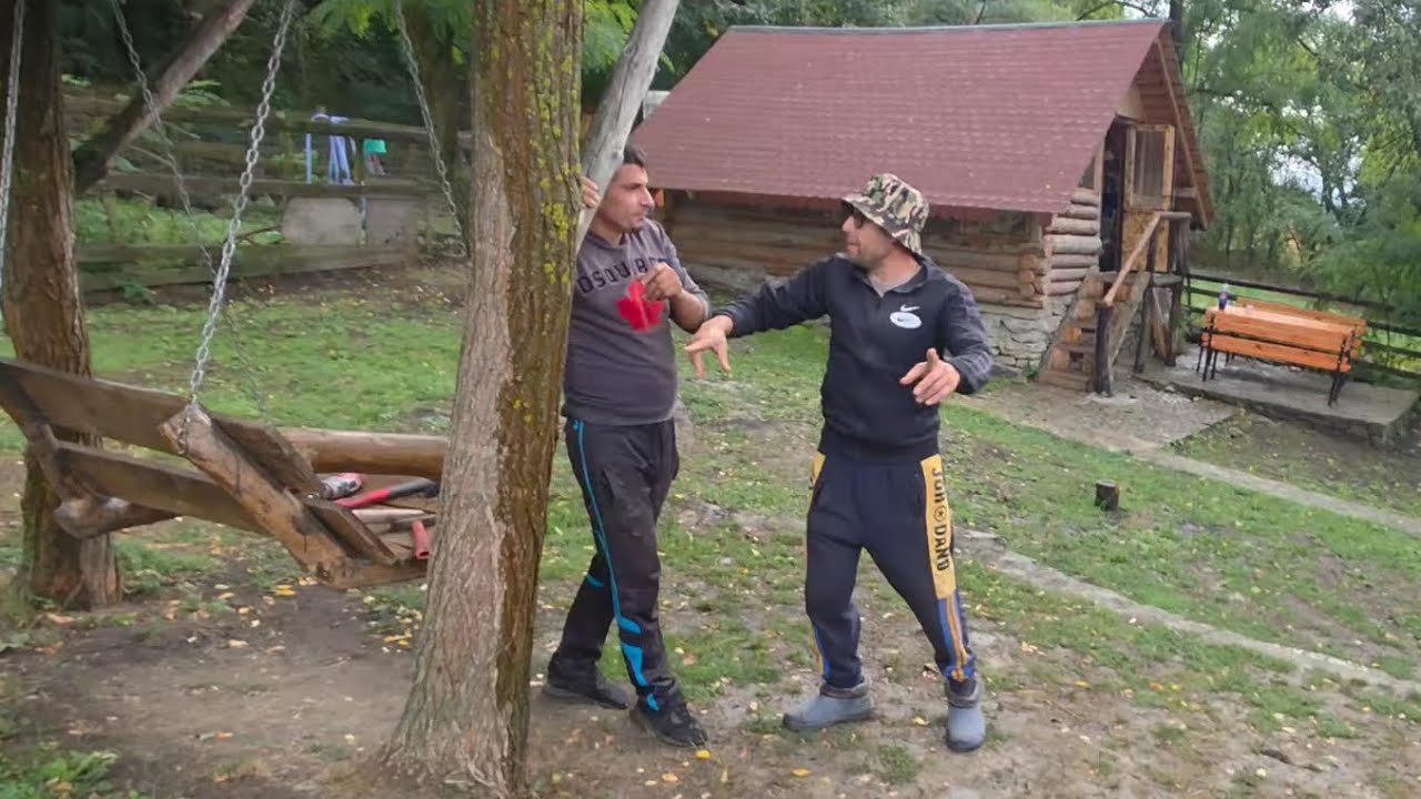 O să ajungă la Spitalul de Nebuni 😂 Îl ignorăm pe Cornel la Căsuța din Pădure !