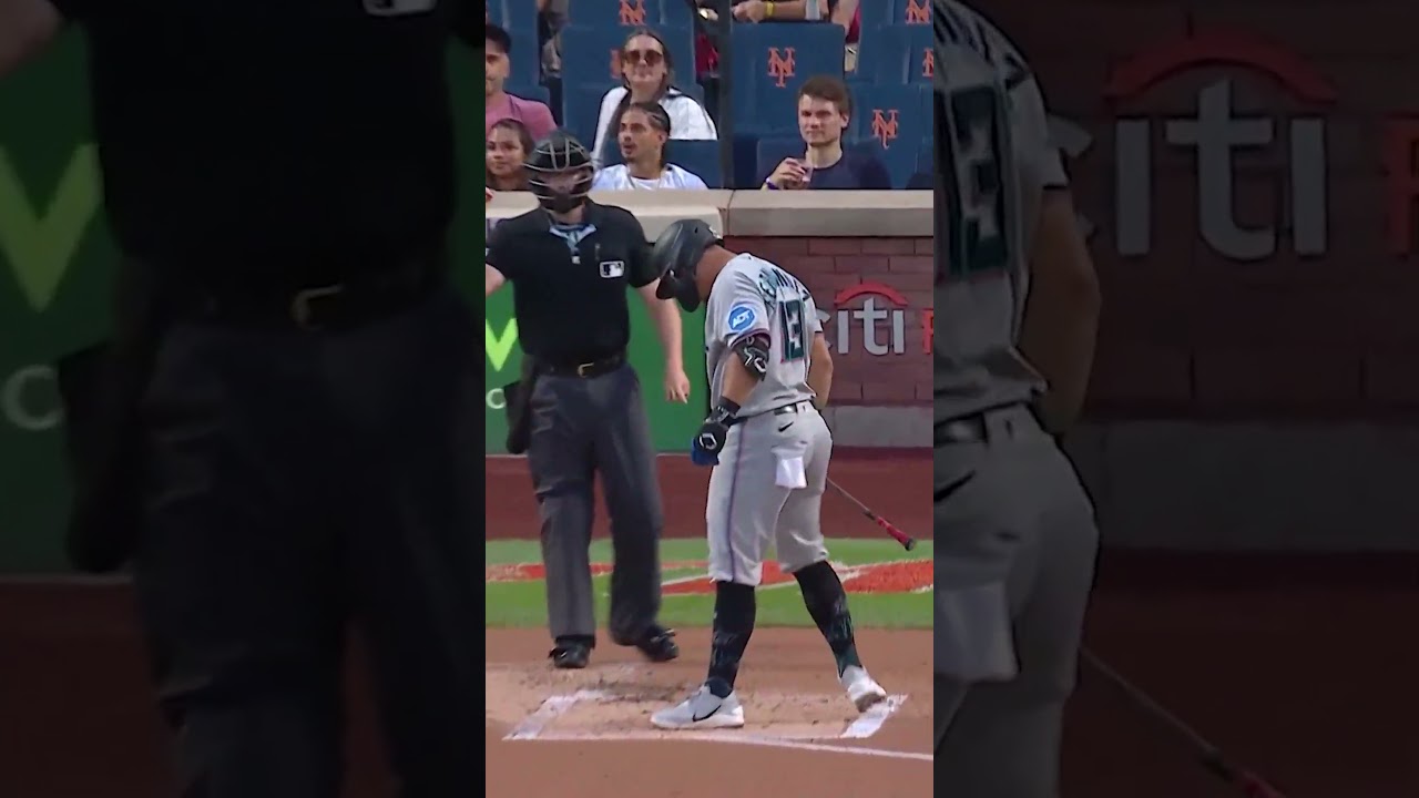 Kodai Senga strikes out the batter with his ghost fork 😤 #mlb #baseball #mets #sports #highlights