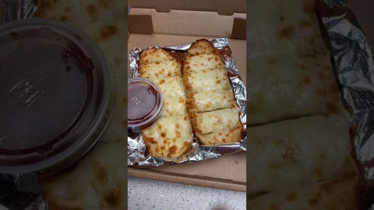 Chicken Barbecue PizzaDinner[Tammy’s Pizza/Family Business/Local