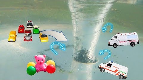 🌪🌪 Whirlpool and lots of toys. Lots of cars swirl over the vortex. Whirlpool. 