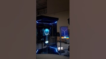 Transparent OLED screens create 3D experience #oled #transparentoled