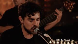 Miniatura del video "The Trunks - Raros (Live Sessions)"