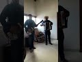 Que importa lo que digan de mi vida 🎶 El buen Samuel Sánchez también le sabe al #tololoche #norteño