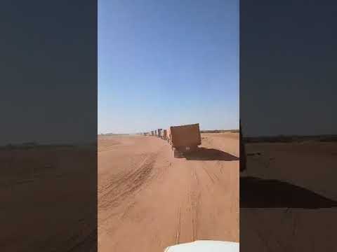 جهاز الأمن القبض علي 7 شاحنات  تحمل أدوية وفي وسطها مسيرات في ود حسونة السودان اليوم الجيش