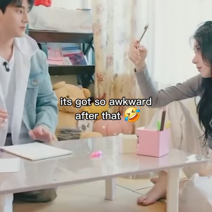 the stare at each other 😭 #itzy #chaeryeong