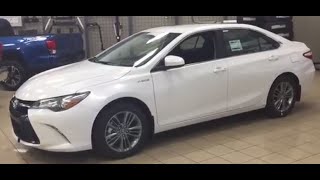 2017 Toyota Camry Hybrid SE Review