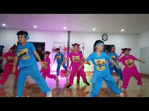 Video Nhảy Trung Thu - Thùng Thà Thùng Thình Dance Remix . - YouTube