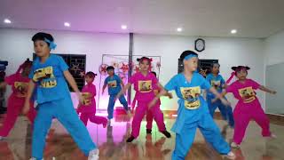 Nhảy Trung Thu - Thùng Thà Thùng Thình Dance Remix . Anbi Lớp 4-6