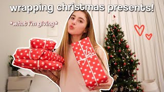 WRAPPING CHRISTMAS PRESENTS 2023! *what i got my family*