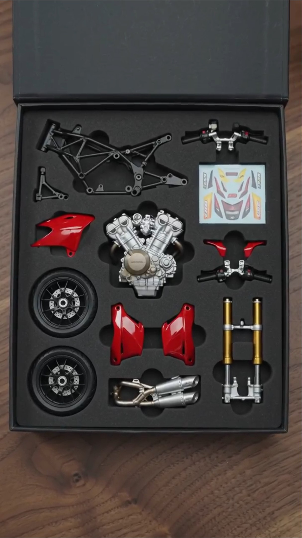 Building a Mini Kawasaki ZX-10R Step by Step! 🤯 - YouTube