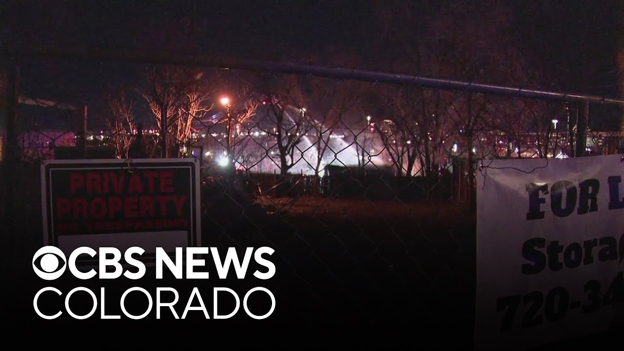 Denver firefighters rush to burning home on Christmas night - YouTube
