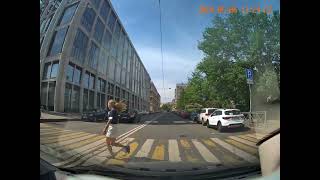 Выезд на полосу встречного движения, нечитаемые номера, не горящий стоп-сигнал