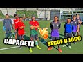 Segue o jogo vs time do goleiro de capacete