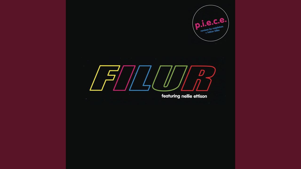 P.I.E.C.E. (Radio Edit) auf YouTube ansehen P.I.E.C.E. (Radio Edit) auf YouTube ansehen