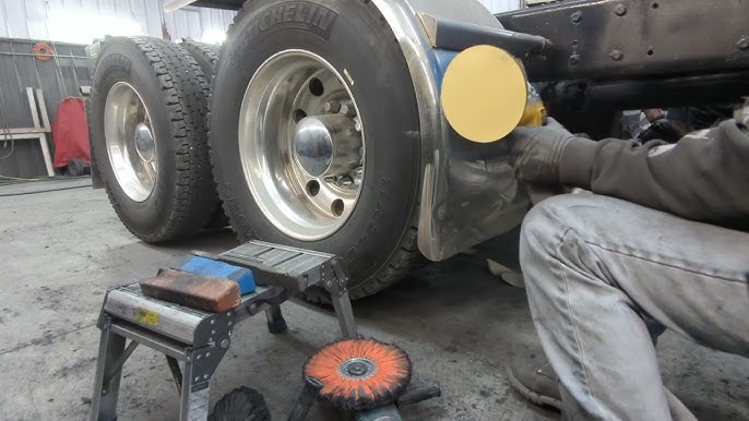 Polishing Hogebuilt fender (fix the wind burn) - YouTube