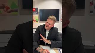 Mached vorgsetzti das würkli so ? #comedy #schweiz #spass #swisscomedy #comedian