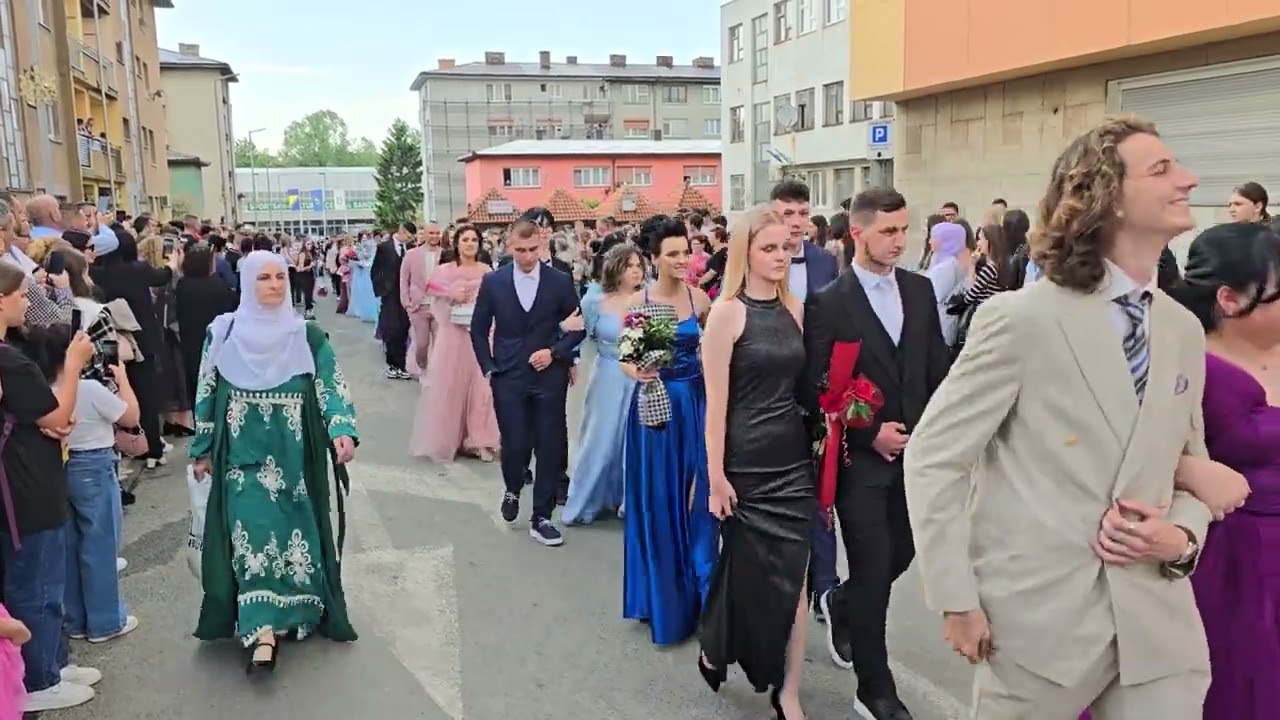 Defile Maturanata JU MSŠ Banovići 2024. 17.05.2024