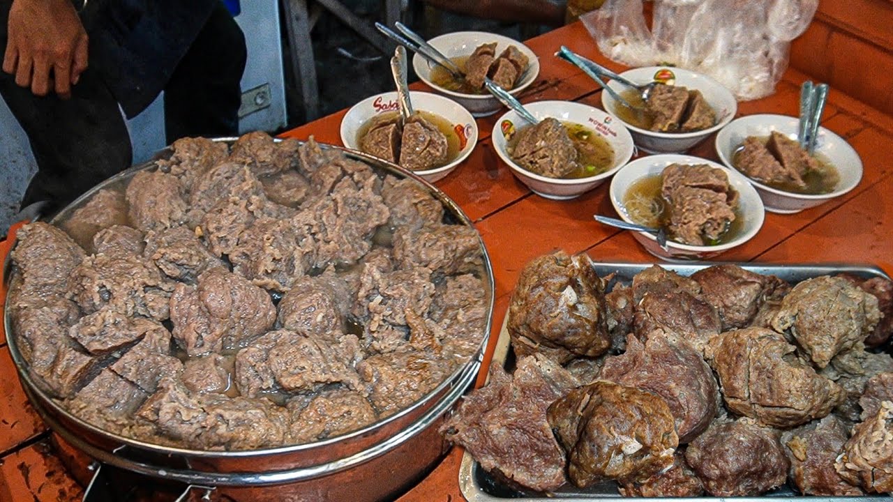 LAGI VIRAL,  CUMA 12.000 DAPAT 3 MANGKOK BAKSO JUMBO