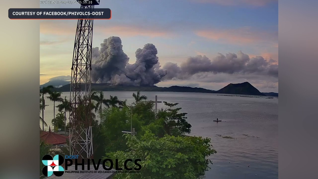 Minor phreatomagmatic eruption from Taal Volcano on December 3