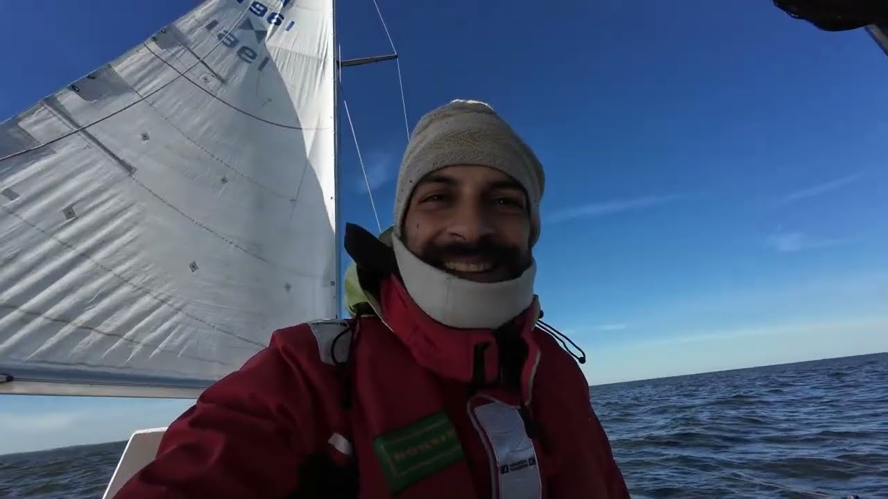 First Sail from Amsterdam to Fryslân with no real engine (Episode 2)