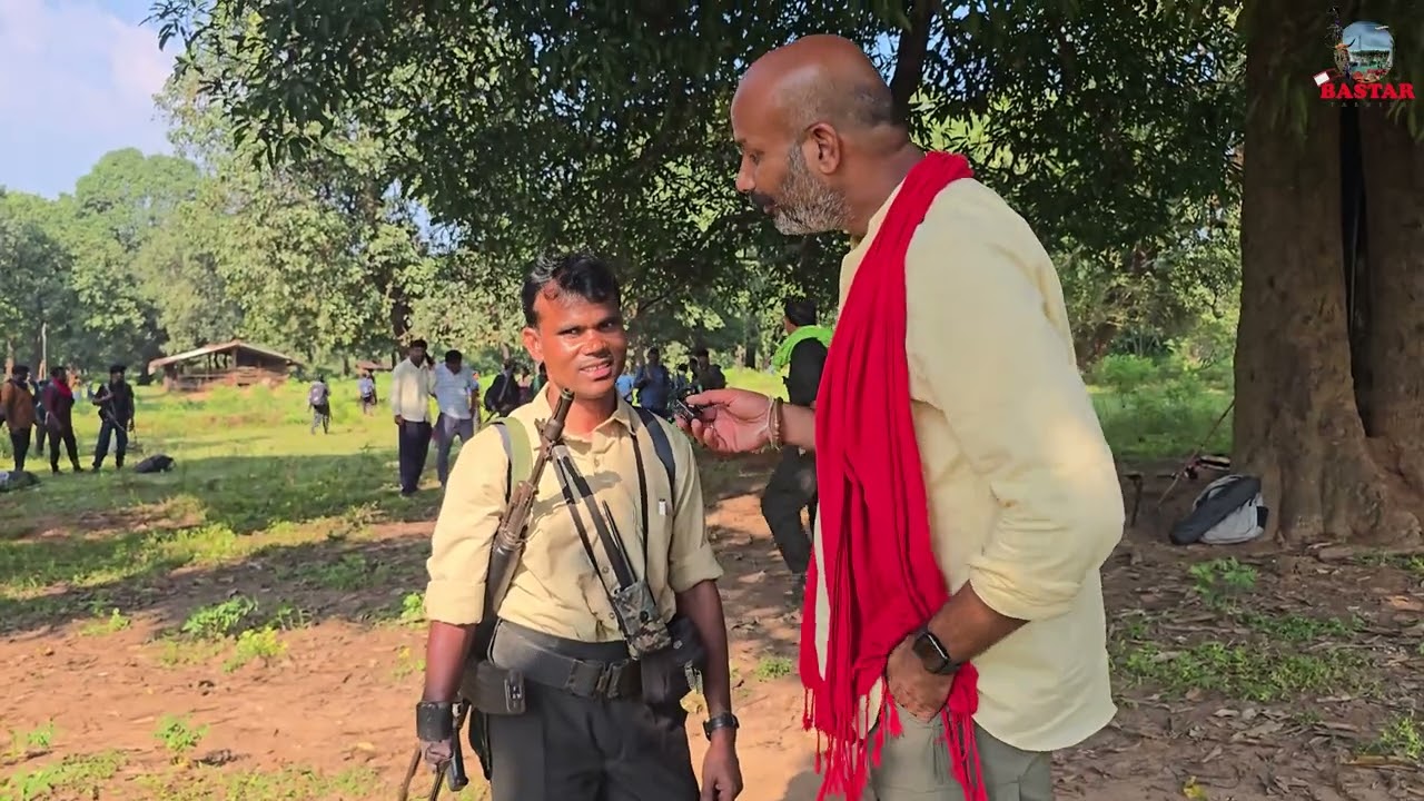 एक हाथ ब्लास्ट में चले जाने के बाद  एक ही हाथ से AK47 चलाने वाले माओवादी से सुनिए उसकी कहानी