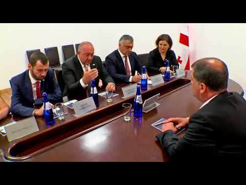 გიორგი მარგველაშვილი აჭარის უმაღლეს საბჭოში შემავალი ოპოზიციური პარტიების წევრებს შეხვდა