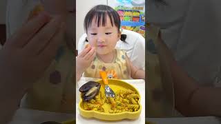 Human Babys Immersive Mealtime