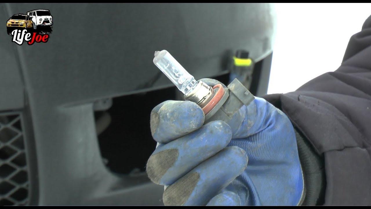 Замена ламп противотуманной фары Митсубиси Лансер 10 (Х) - YouTube