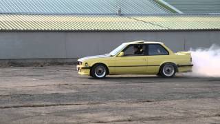 BMW E30 M20B25 drifting and having fun