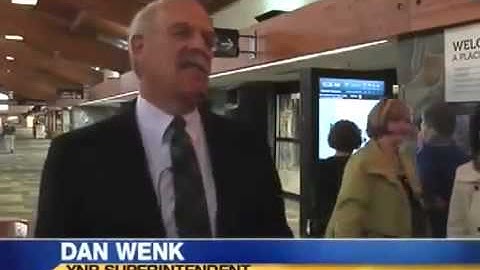 Airport Exhibit Highlights Yellowstone Park with Digital Signage