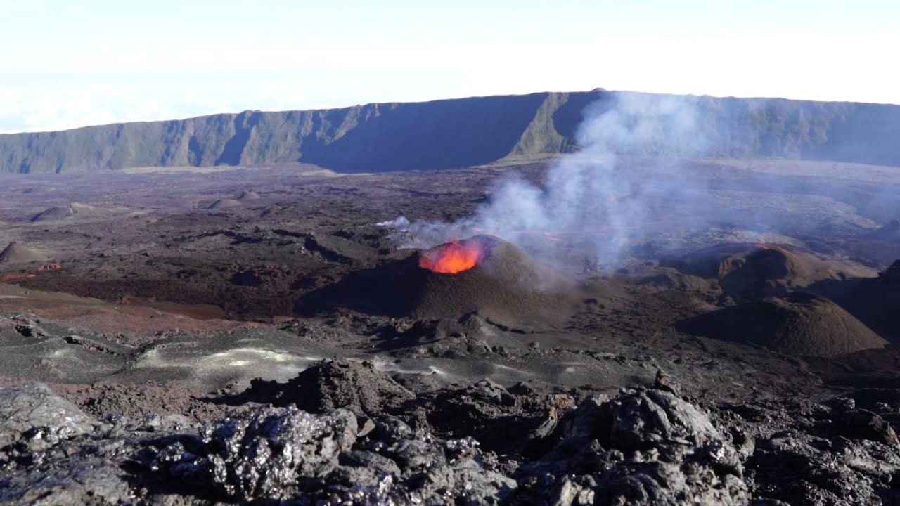Lac de lave Piton de la Fournaise septembre 2015 YouTube