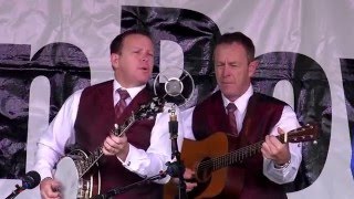 The Spinney Brothers - Digging In The Ground chords