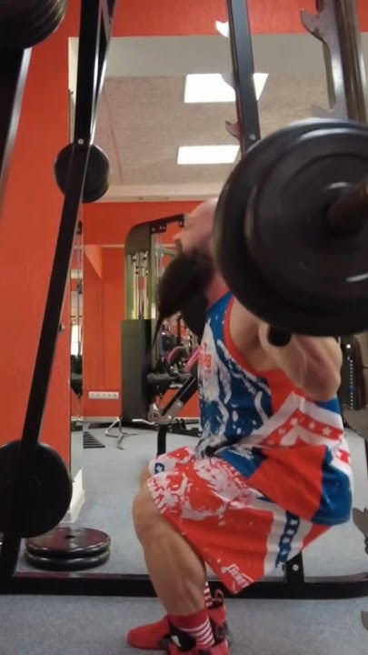 Инсулин для качков Для чего качки ставят инсулин #качки #bodybuilding # ...