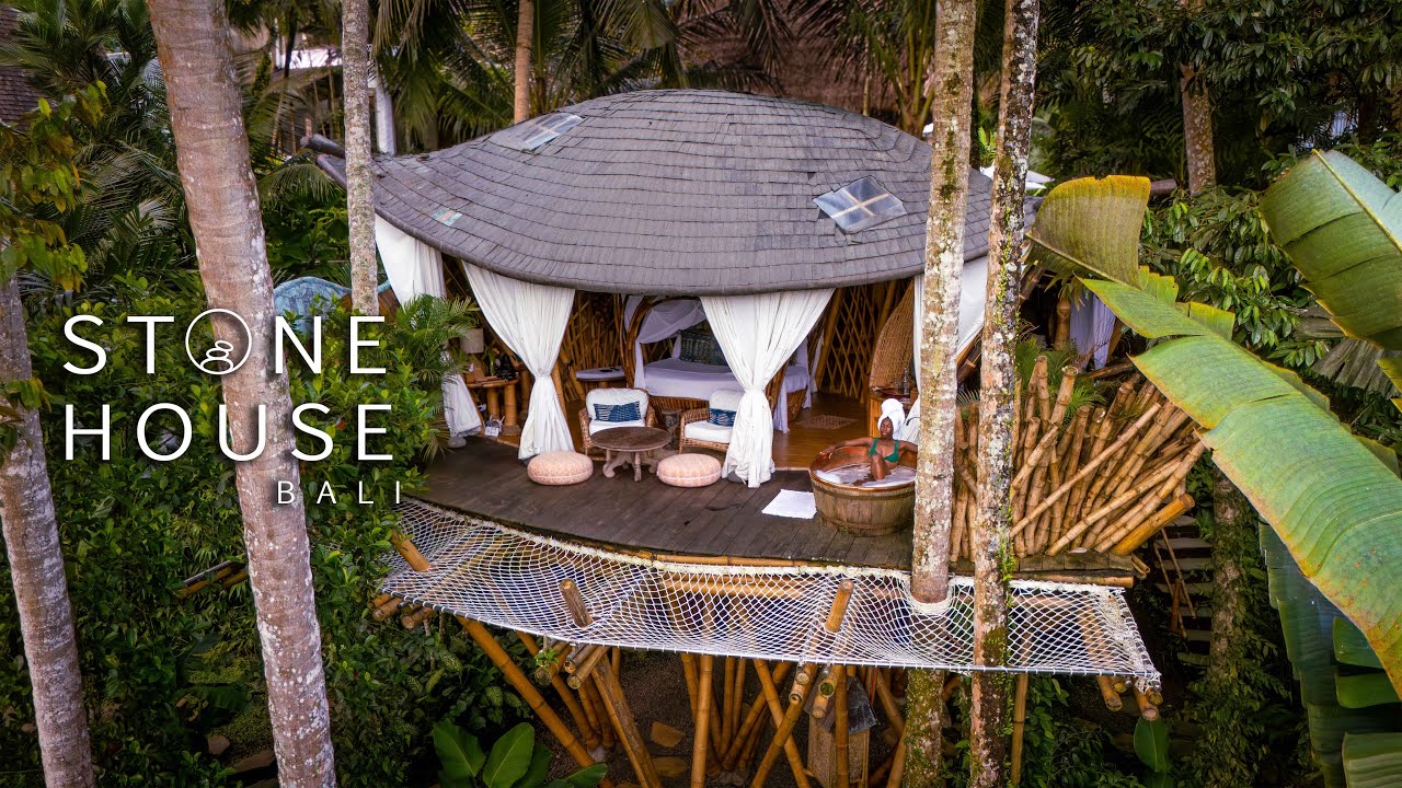 Stone, Bamboo houses & the Most Unexpected Bathroom in Bali !