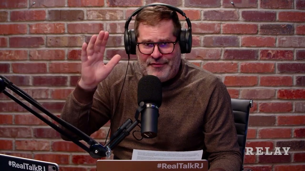 Emailer LOSES IT Over "Bothsidesism"