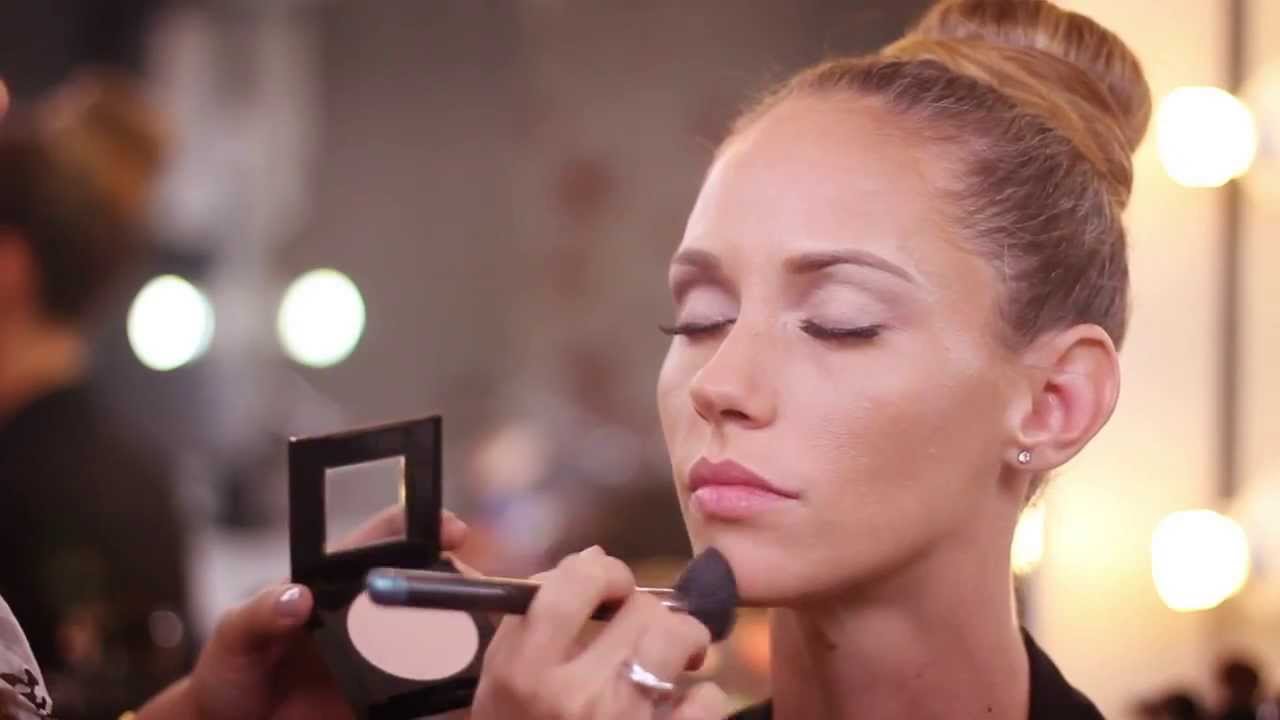 Maquillaje Pin up, De Prati y Maybelline - YouTube De Prati