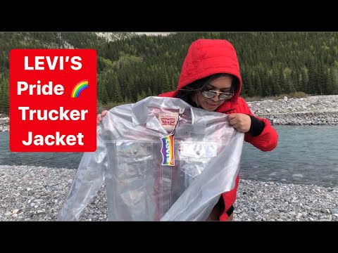 LEVI'S PRIDE OVERSIZED TRUCKER JACKET MULTI COLOR 2020 | LIFE IN CANADA |  ROBERTA ALBERTA VLOG - YouTube