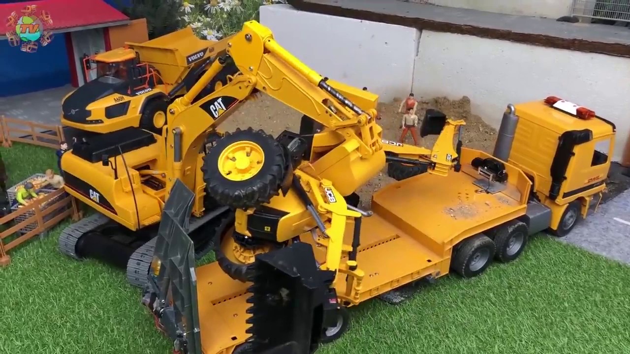 Amazing Bruder RC Tractor and Telehandler! - YouTube