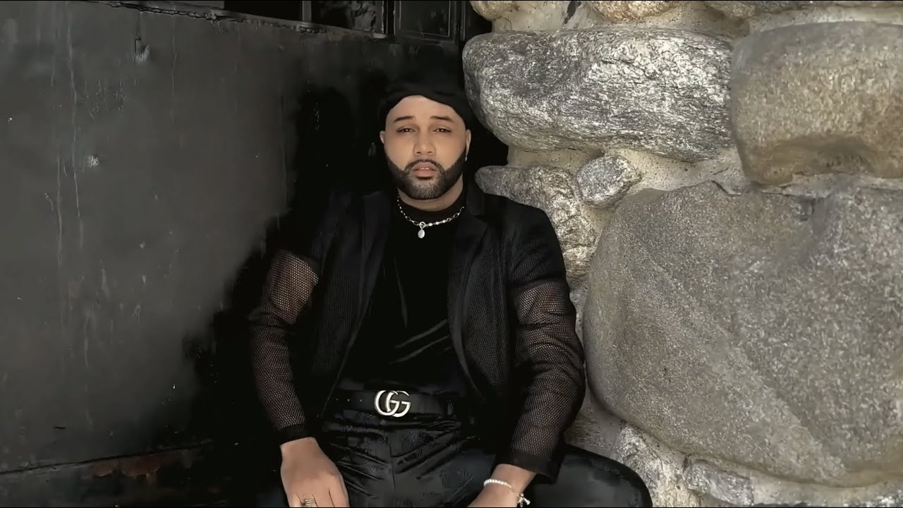 Obejrzyj FEEL THE SAME (OFFICIAL VIDEO) w YouTube Obejrzyj FEEL THE SAME (OFFICIAL VIDEO) w YouTube
