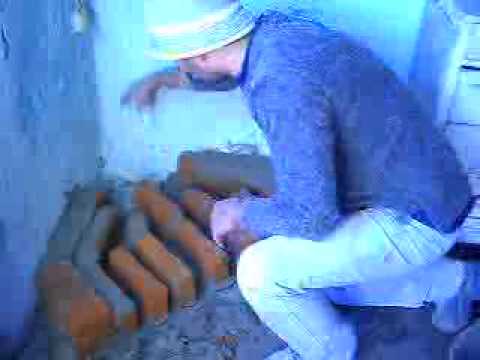 Base de la chimenea de obra