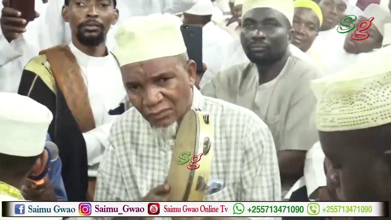 HIVI NDIVYO NEEMAT RIDWAA WA BUGURUNI WALIVYOPAFORMU KTK HADHARA YA MSIKITI WA MANYEMA JIJINI DAR .