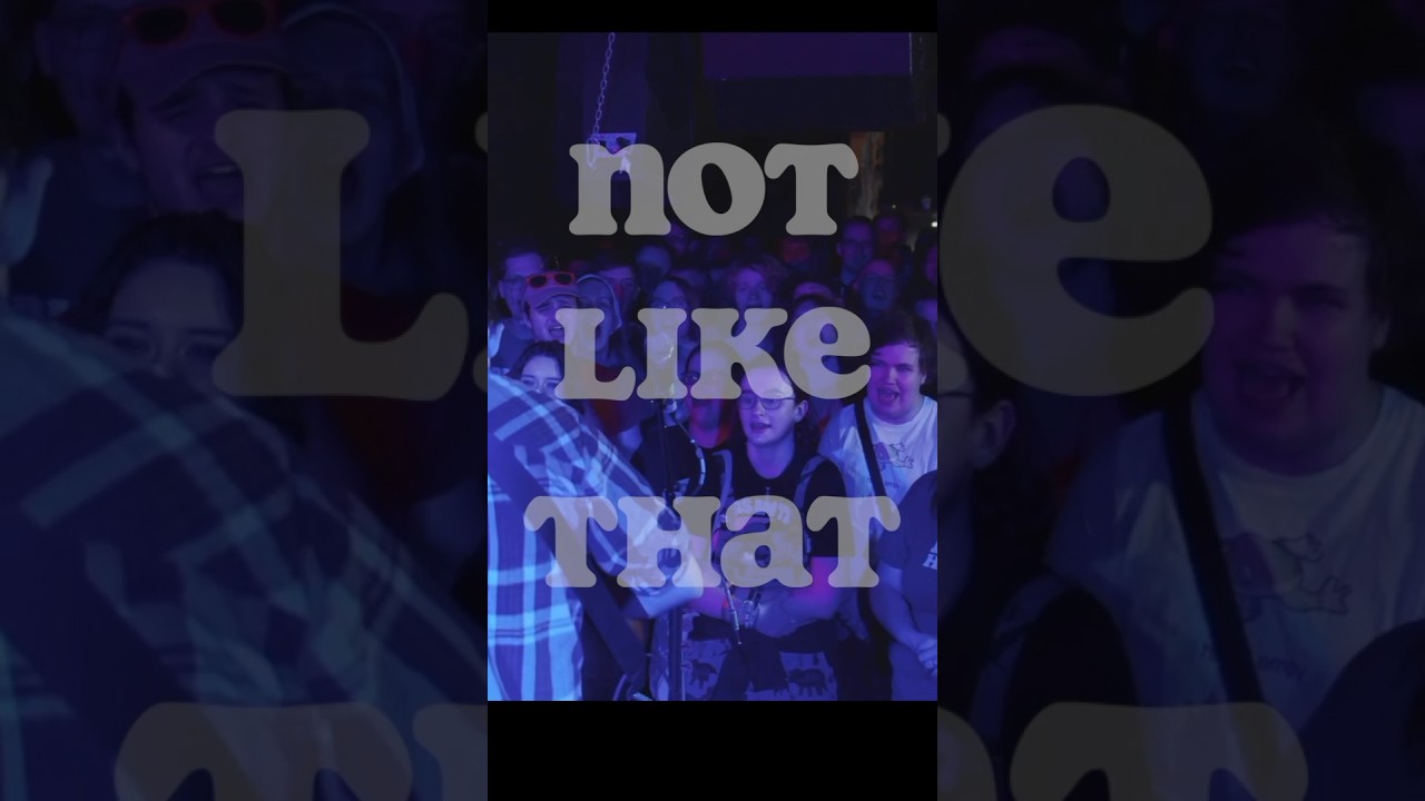 Should this be Bug Hunter&rsquo;s permanent show-opener? #shorts #bughunter