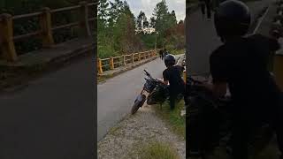 Real Heroes And Pretenders  Jagoan Sejati Dan Palsu  america brazil hunters funny