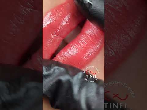 انجام انواع خدمات وآموزش آرایش دائم میکروبلیدینگ    