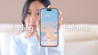 Simplifying Life with Digital Minimalism | What's on My iPhone (iOS 17) & Finding Balance