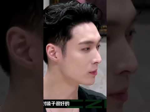 Baby Yixing!! ❤🥰❤🥰