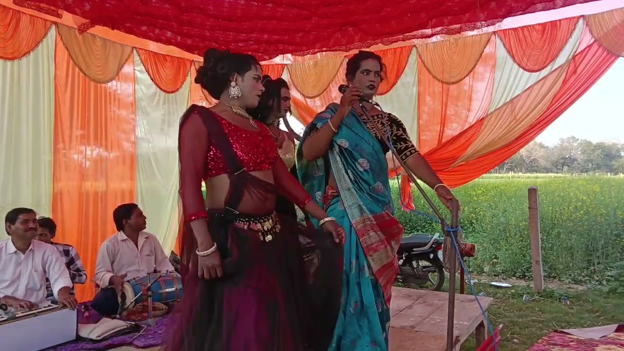 दिनेश रसीला विक्रम तथा रविंद्र डांसर के द्वारा जबरदस्त न्यू भोजपुरी गीत, कृपया ईयर फोन लगाए ।