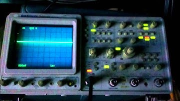 Comparing Tektronix 2465B and 2467B oscilloscopes