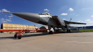 Взлет МиГ-31К с гиперзвуковой ракетой &quot;Кинжал&quot;. Армия-2022
