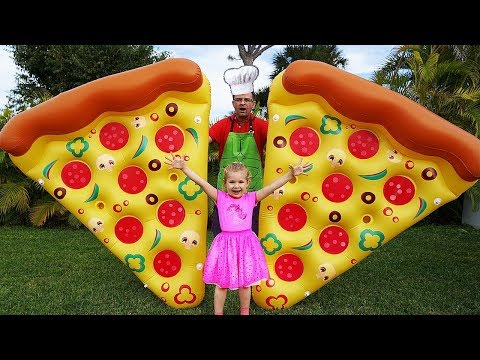 Diana and Roma Pretend Play with Giant toy food